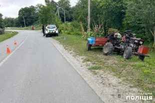 На Шепетівщині перекинувся мотоблок: водій у важкому стані в лікарні