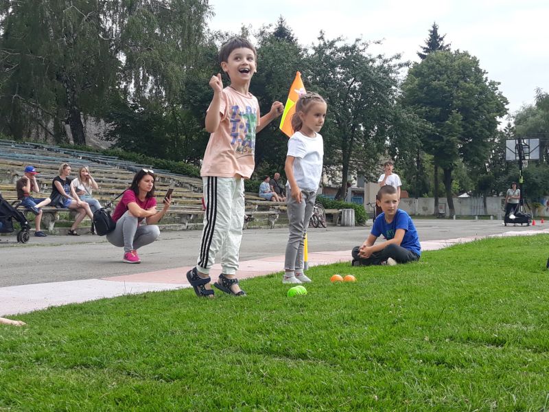 Для дітей у Шепетівці вдруге організували «День літніх спортивних розваг»