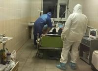 Стан здоров'я двох шепетівчан із COVID-19 погіршився