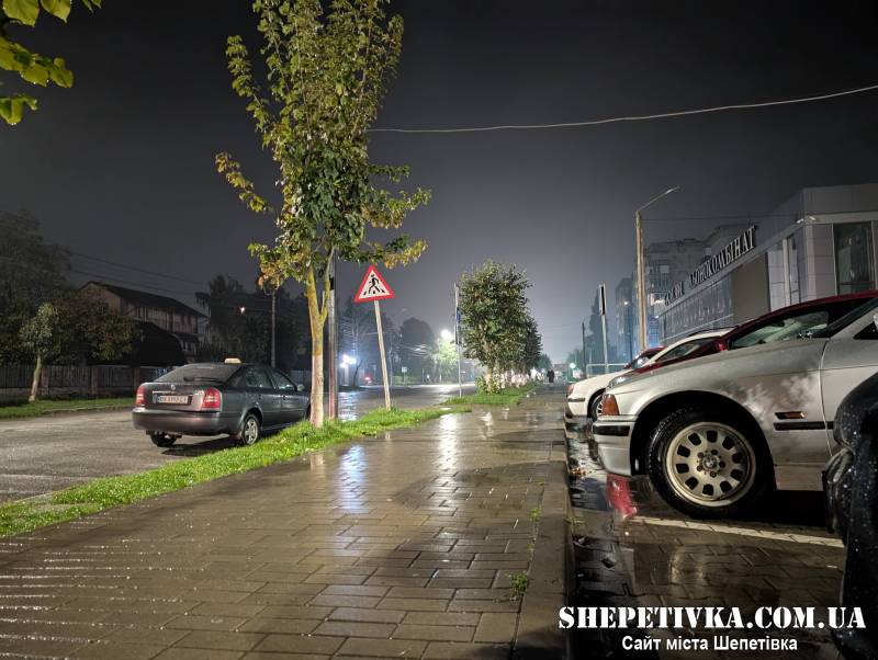 Графік погодинних відключень світла на четвер, 27 листопада