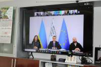 Ріст захворюваності на грип, ГРВІ та COVID-19 у області почався з Шепетівщини: яка ситуація зараз