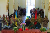 У Славуті провели в останню путь штаб-сержанта Домашина Андрія