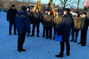 Шепетівські рятувальники на водоканалі провели навчання з цивільного захисту