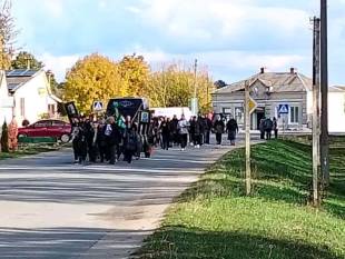 У Плужненській громаді провели в останню дорогу військовослужбовця Миколу Бабійчука