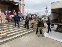 Нашим захисникам від шепетівчан було доставлено одяг, їжу та маскувальні сітки