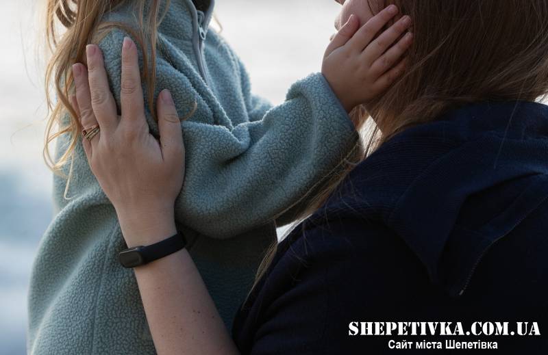 Донька переїхала від матері до батька: у Нетішині суд вирішував кому тепер сплачувати аліменти