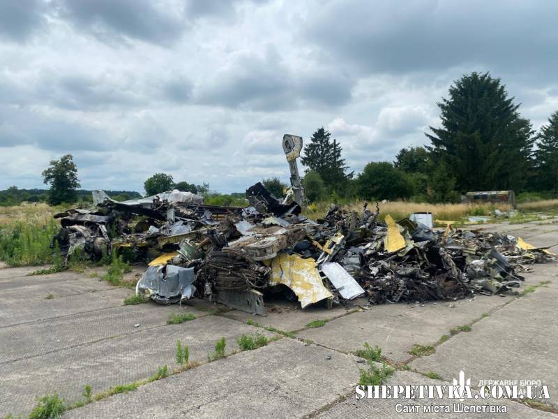 Розшифрували «чорну скриньку» військового Су-24М, який розбився на Шепетівщині: названо ймовірну причину