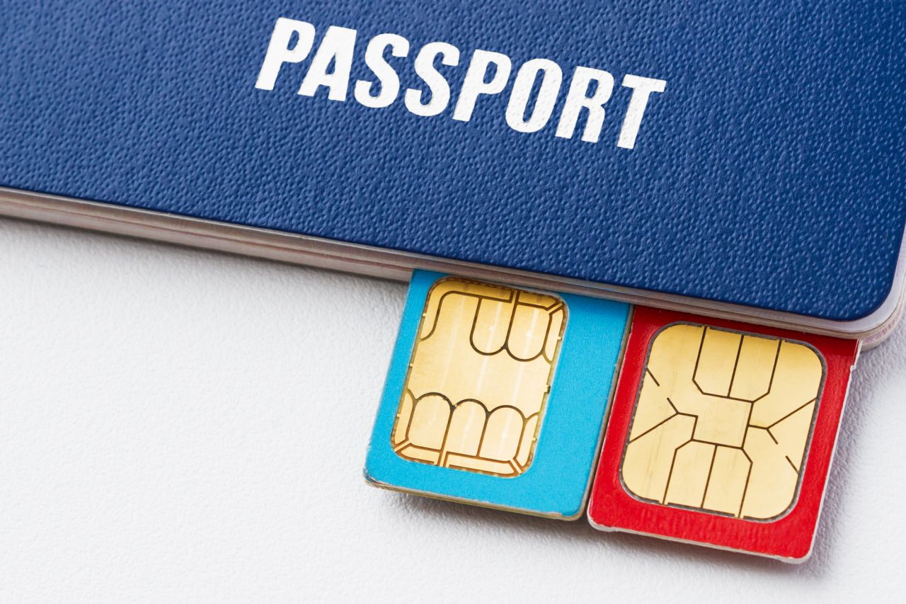 Багато ЗМІ збрехали про обов'язкову прив’язку SIM до паспорта