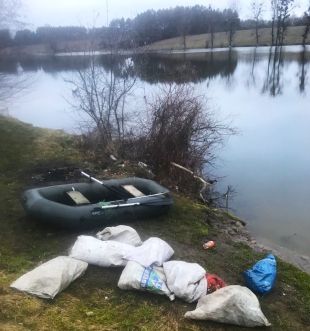 На Шепетівщині чоловіки наловили рибки вісьмома сітками на майже 70 тис грн