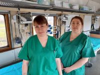 Шепетівчанки долучились до команди евакуаційного потягу-мінігоспіталю