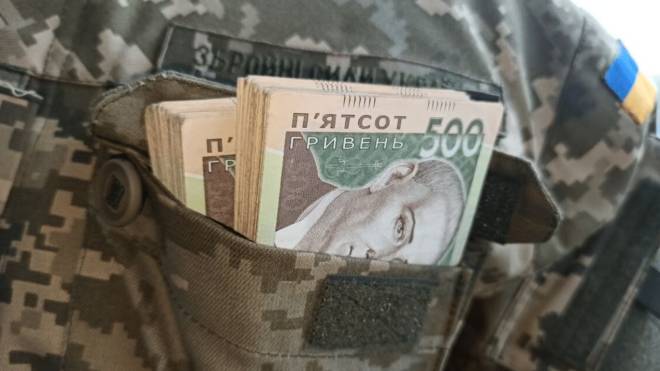 1000 доларів за «потрібний» висновок ВЛК: у Шепетівці судили військовослужбовця