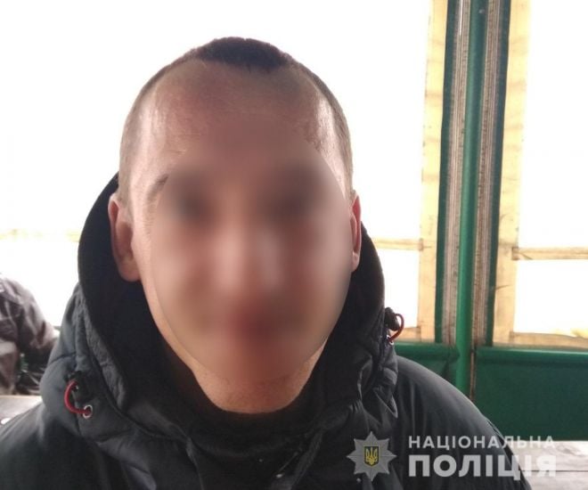 Шепетівські поліцейські затримали серійного злодія, який ошукував пенсіонерів