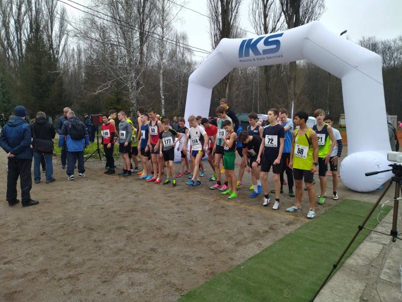 З чемпіонату України з кросу збірна Хмельниччини повернулась переможцем