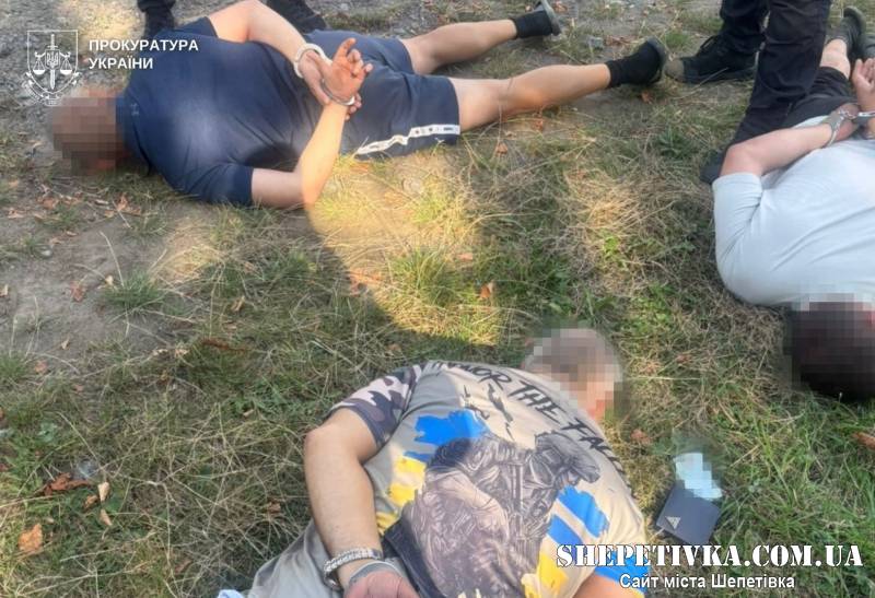 «Гастролери» з кримінальним минулим: перед судом постане банда, що тероризувала Хмельниччину