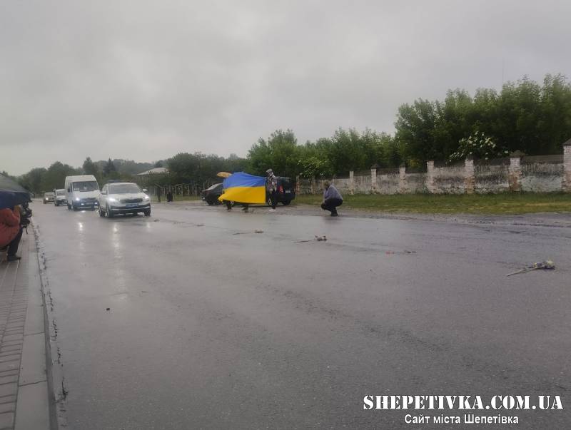 Плужненська громада попрощалася із захисником Віктором Панасюком