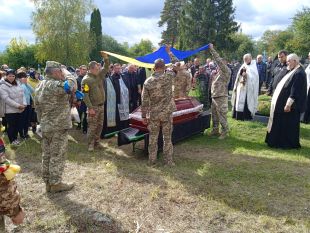 У Ізяславській громаді попрощались із Герасимович Василем Миколайовичем