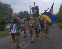 У село Лавринівці "на щиті" повернувся Едуард Казмірчук