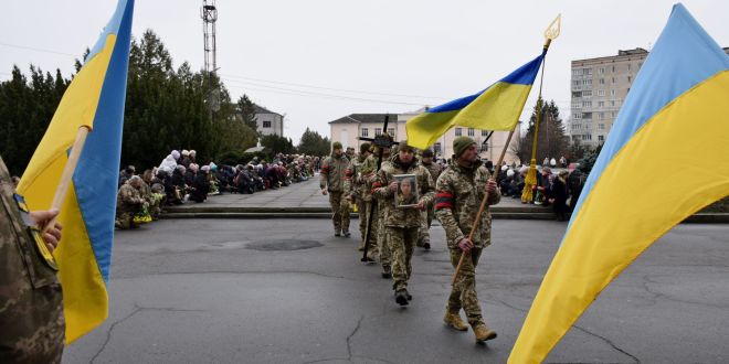 Шепетівська громада прощалась з капітаном Володимиром Харчишиним