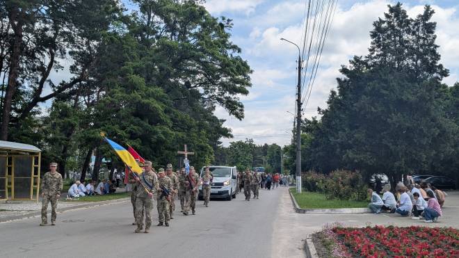 Славутчани віддали останню шану воїну Тимощуку Андрію Євгеновичу