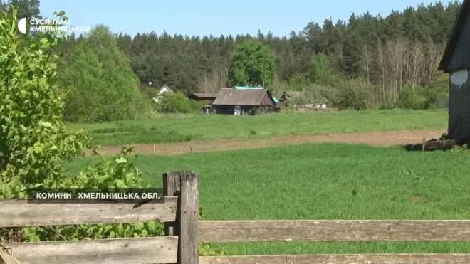 У селі на Шепетівщині люди живуть у дерев’яних будинках та без мобільного зв&#039;язку