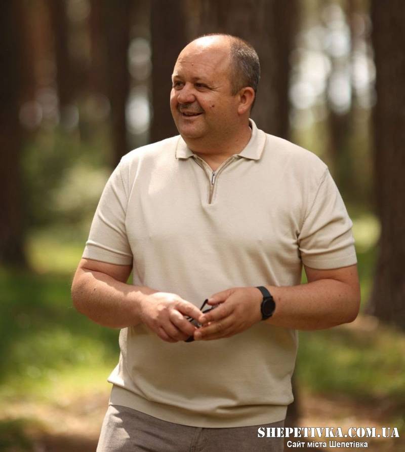 Вчитель із Шепетівщини Василь Власюк утретє увійшов до ТОП-50 найкращих педагогів України за версією Global Teacher Prize Ukraine