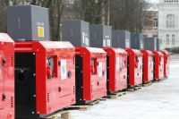 8 генераторів та систем “Старлінк” передали благодійники Хмельниччині