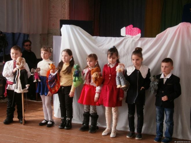 Учні школи-інтернату взяли участь у обласному фестивалі лялькарів