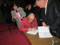 Петро Столтис презентував свою книгу "370 днів у камуфляжі"