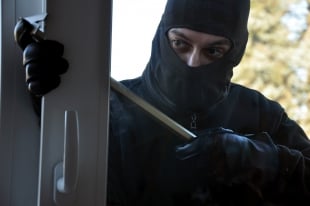 Крадіжки з будинків продовжуються