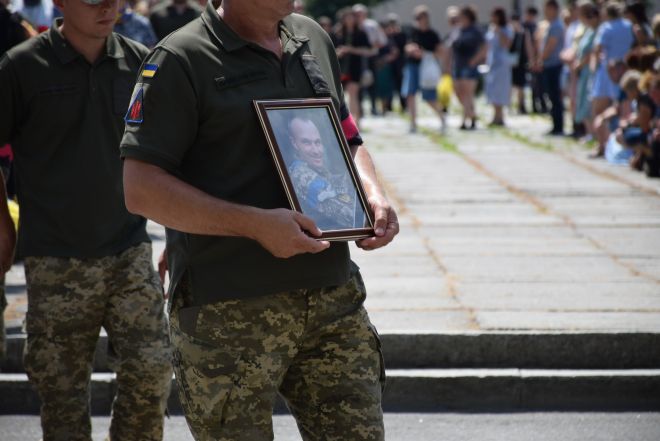 Шепетівська громада назавжди попрощалася з Олександром Марчуком