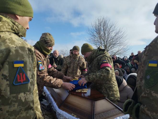 Ямпільська громада провела у засвіти захисника Ярмошука Василя Вікторовича