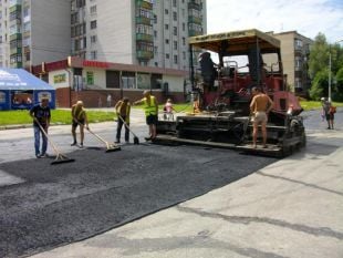 Влада нарешті зайнялась ремонтом доріг