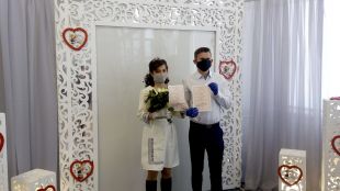 Ще одна пара побралась під час карантину у Шепетівці