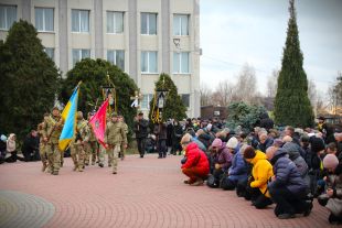 Нетішинець отримав поранення під Бахмутом, лікувався у Німеччині, однак повернувся додому на щиті