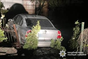 Автослюсар взяв авто клієнта щоб з'їздити у магазин, але дещо не врахував