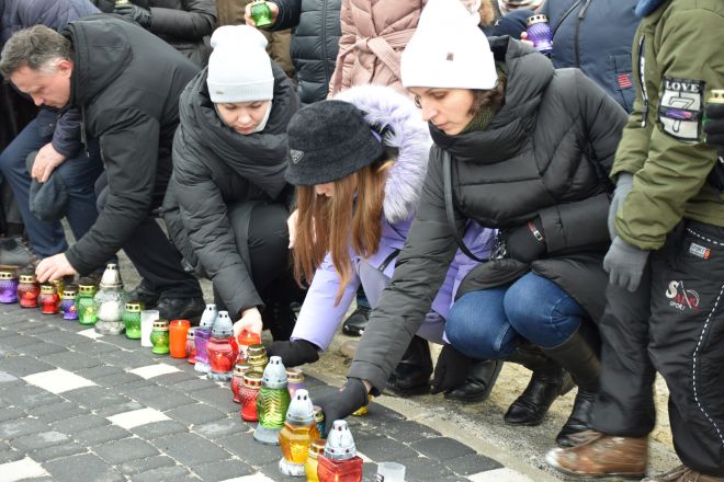У Шепетівці вшанували пам’ять невинних жертв голодоморів