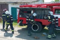 У Чотирбоках рятувальники спільно з персоналом відточували дії з гасіння пожежі