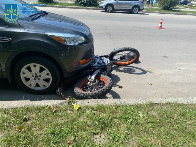 У Шепетівці судитимуть водія, якого підозрюють у спричиненні ДТП з юним мотоциклістом