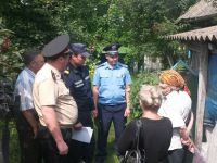 Рятувальники проводять пожежно-профілактичні відпрацювання серед шепетівчан