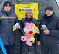 У шепетівському пункті незламності з'явились «Бабусині зайці»