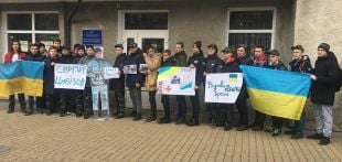 Хмельниччиною прокотились акції на підтримку полоненого шепетівського моряка