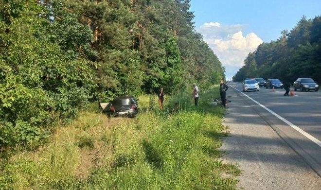 Неподалік села Кам&#039;янка водій автомобіля не зміг оминути велосипедиста