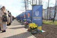 На Шепетівщині на честь героїв-земляків відкрили Алею пам&#039;яті