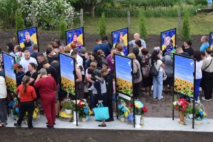 У Берездівській громаді відкрили Алею «Слави та памʹяті»