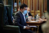 Кабмін має виплачувати "ковідну" тисячу підліткам