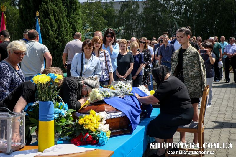 6 місяців вважали зниклим безвісти: воїн Олег Літвіненко назавжди повернувся додому
