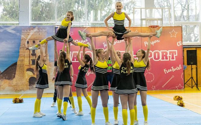 Шепетівські чирлідери яскраво виступили на першому етапі Кубку України