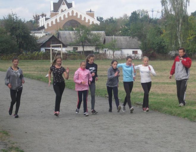Серед школярів відбулися змагання зі спортивної ходьби