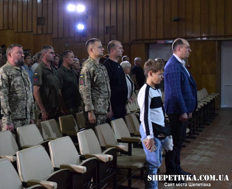 З нагоди 34-ї річниці Незалежності України у Шепетівці відзначали найкращих