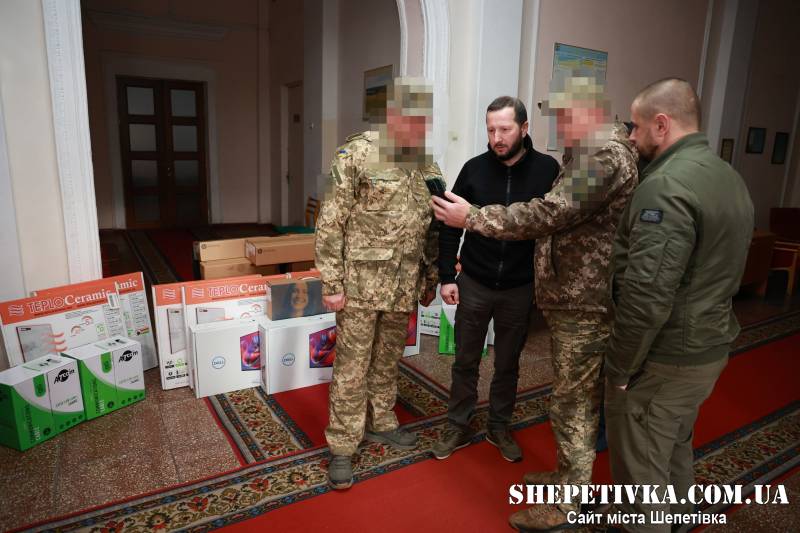 Зенітна ракетна Шепетівська бригада отримала обладнання для облаштування пункту управління